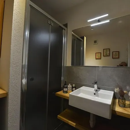 Maison Isabelle アパート